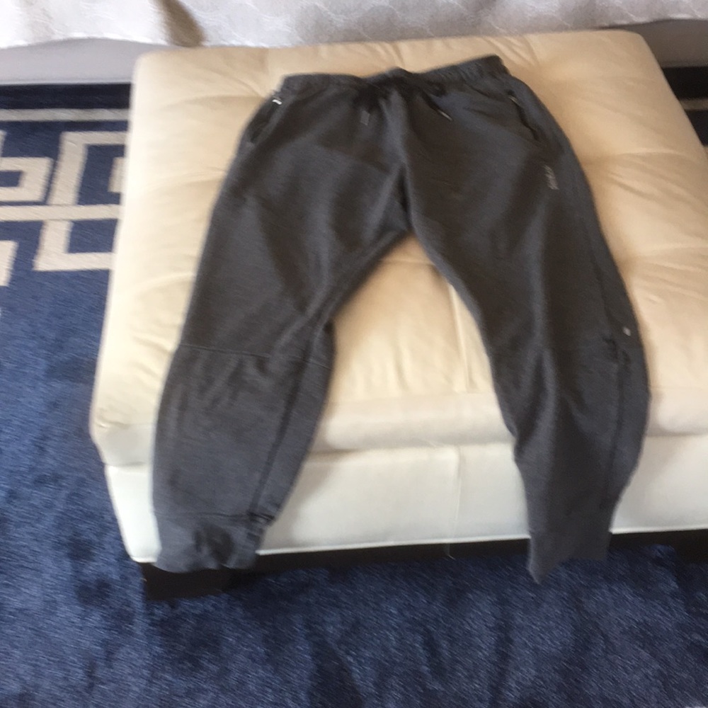 Men’s sweatpants